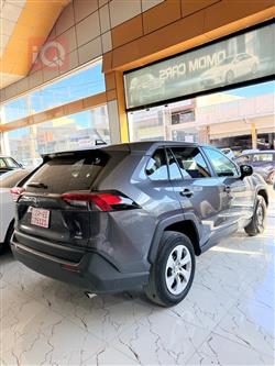 تۆیۆتا ڕاڤ 4